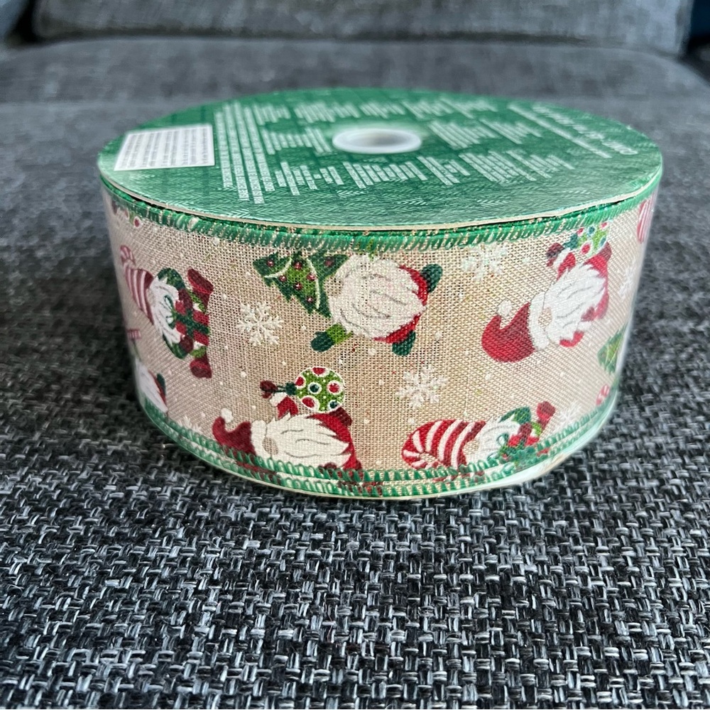 NWT Kirkland Wire Edge Ribbon Santa Gnomes 50 Yards